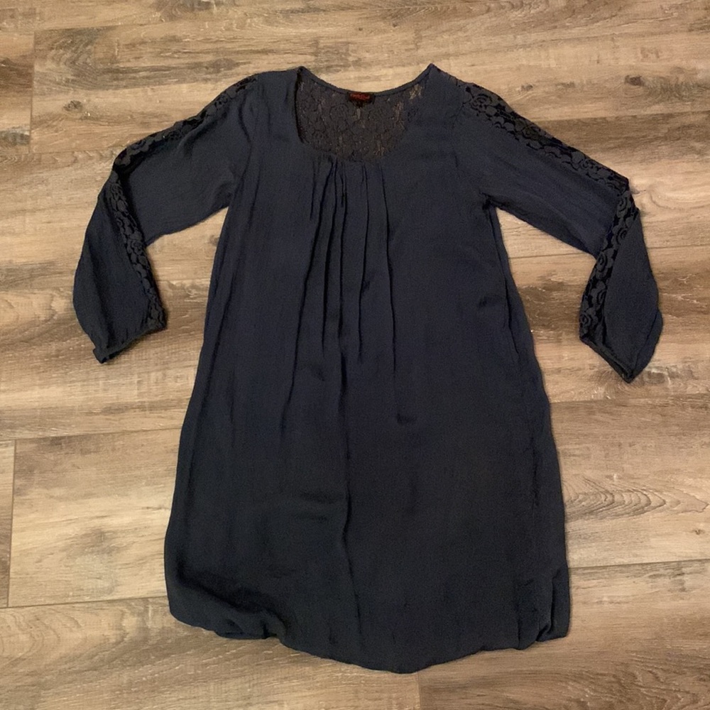 Carla Conti Italian Silk dress with lace detail